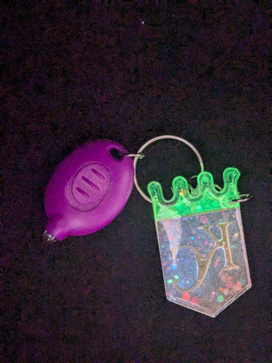 Luminous Handcrafted Kansas City Royals Crown Resin Art Keychain with UV LED Blacklight