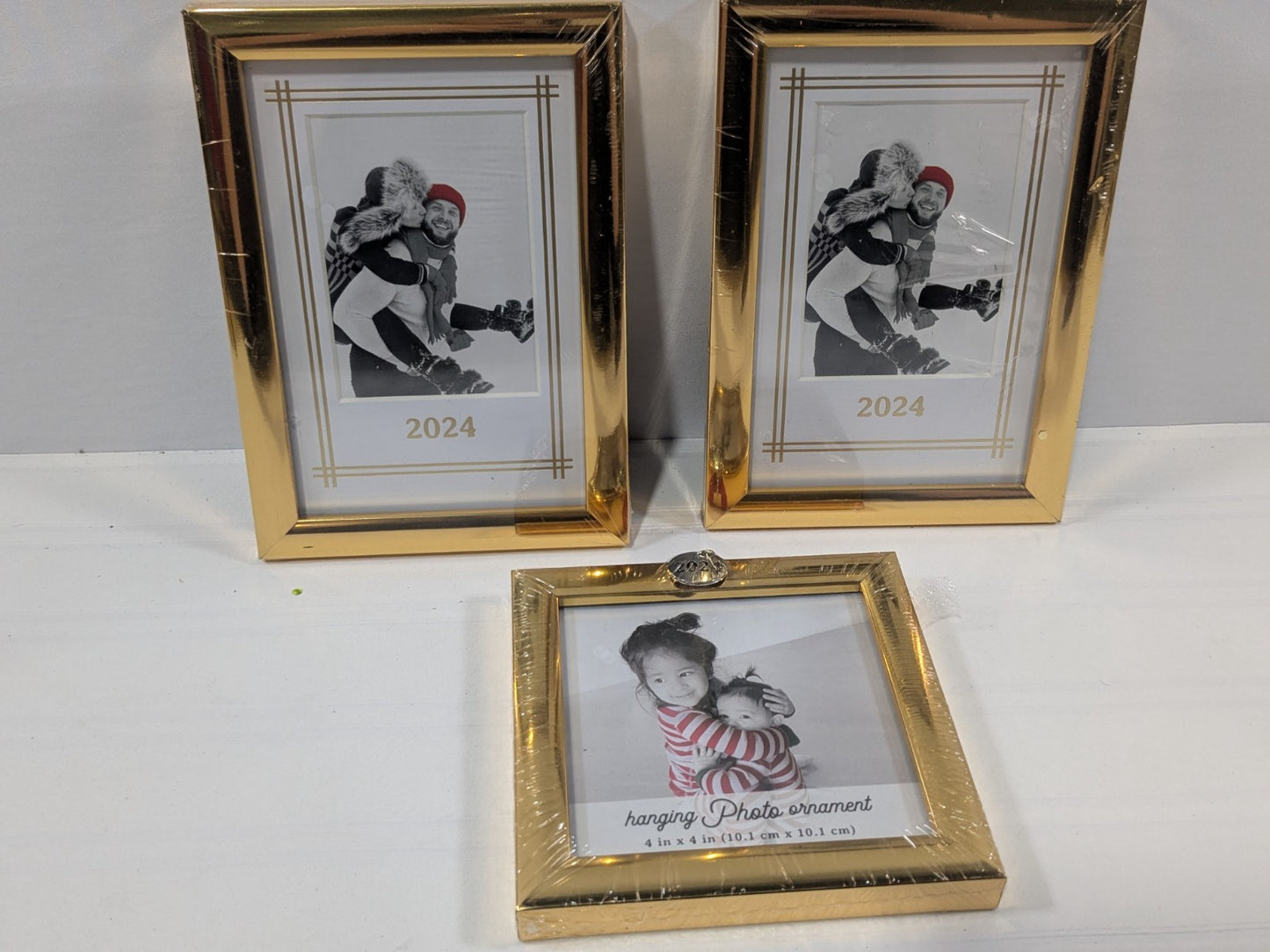 3-Packs Elsa L 2024 Family Photo Frames Gold Tone Finish 1x (4x4) & 2x (4x6)