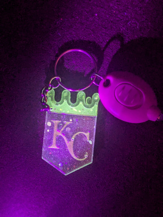 Luminous Handcrafted Kansas City Royals Crown Resin Art Keychain with UV LED Blacklight